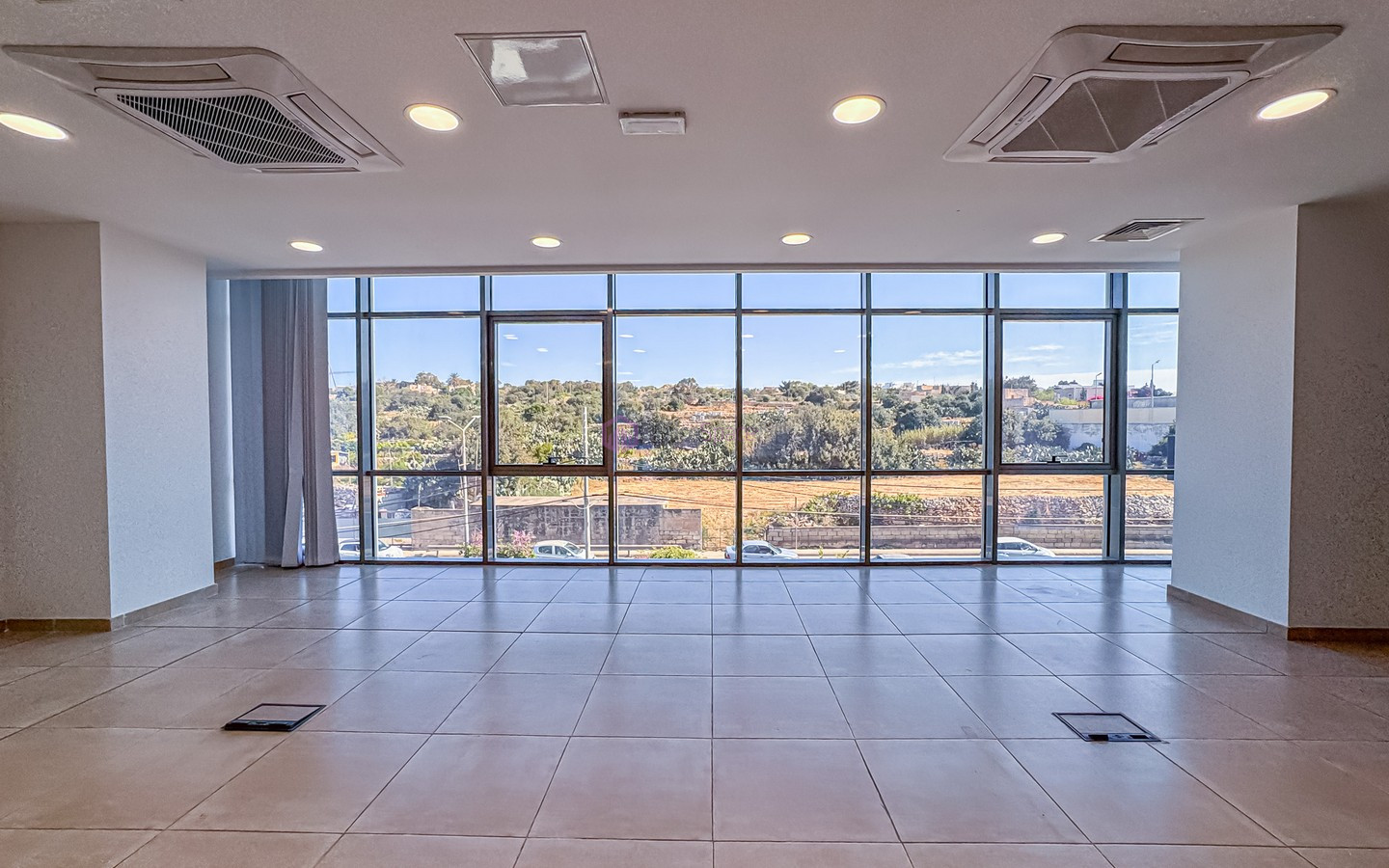 Large Open Plan Office To Let