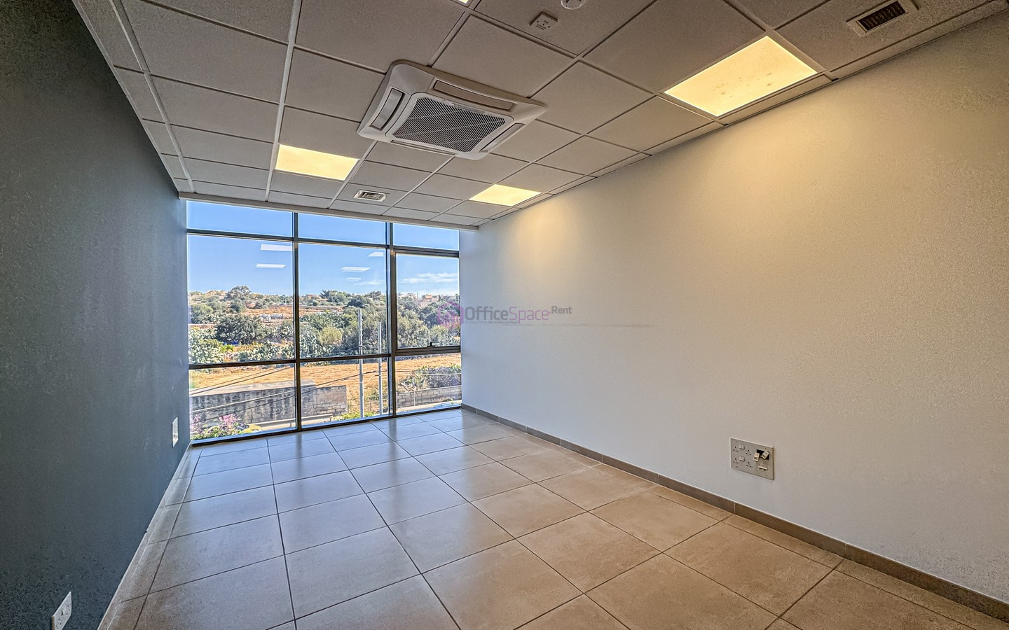 Large Open Plan Office To Let