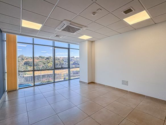 Office in Malta for 20 Desks