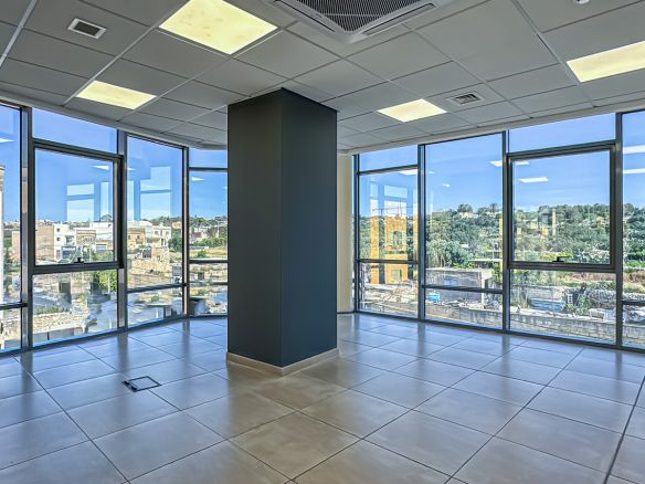 Large Open Plan Office To Let