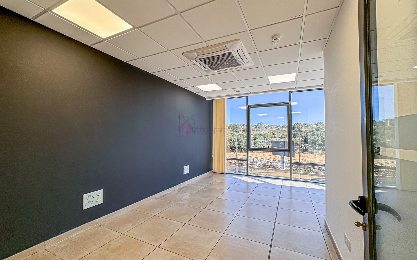 Large Open Plan Office To Let