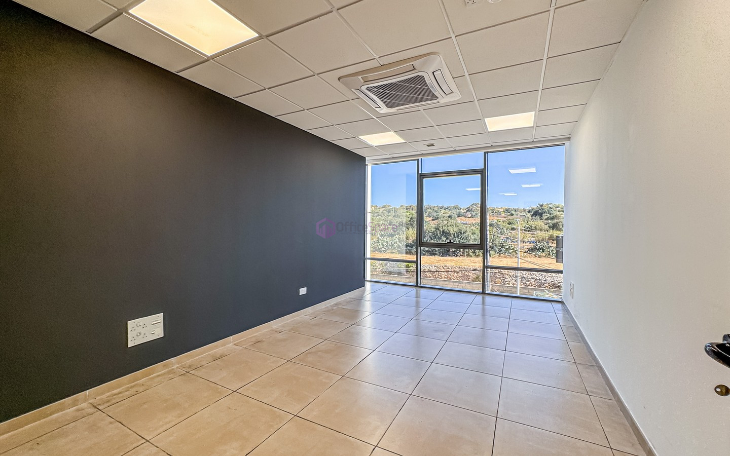 Large Open Plan Office To Let