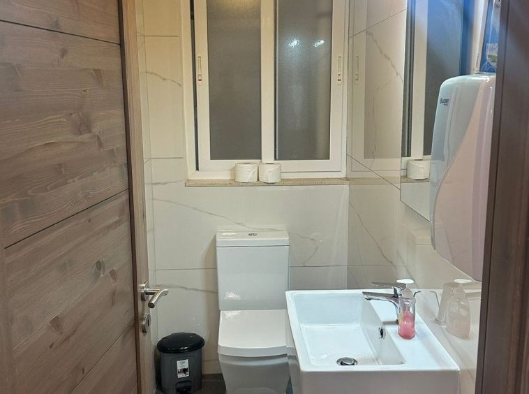 Naxxar Modern Office To Let
