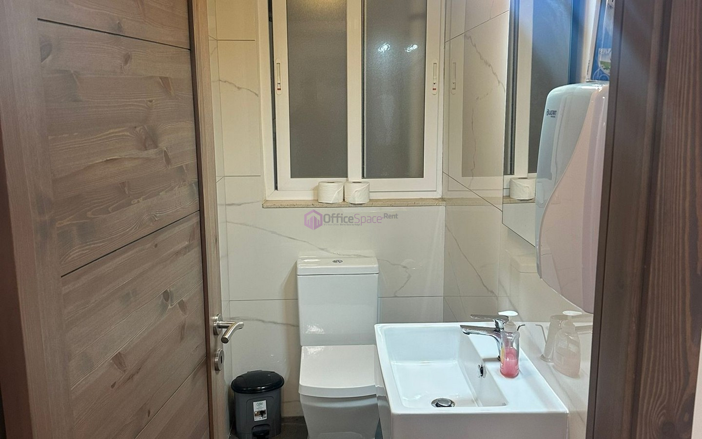 Naxxar Modern Office To Let
