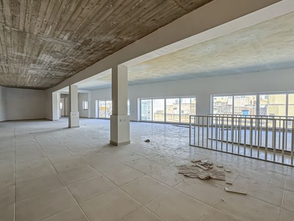 Prominent Commercial Block in Attard For Rent