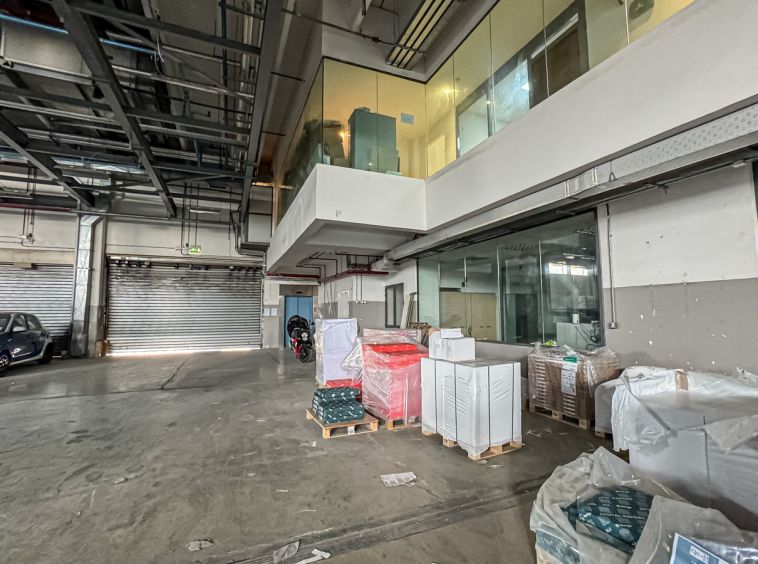 Large Commercial Site For Rent