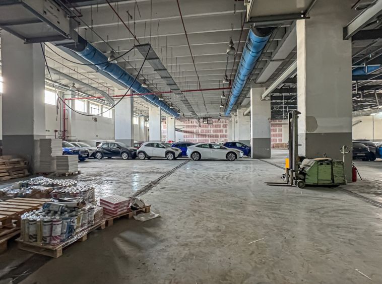 Large Commercial Site For Rent