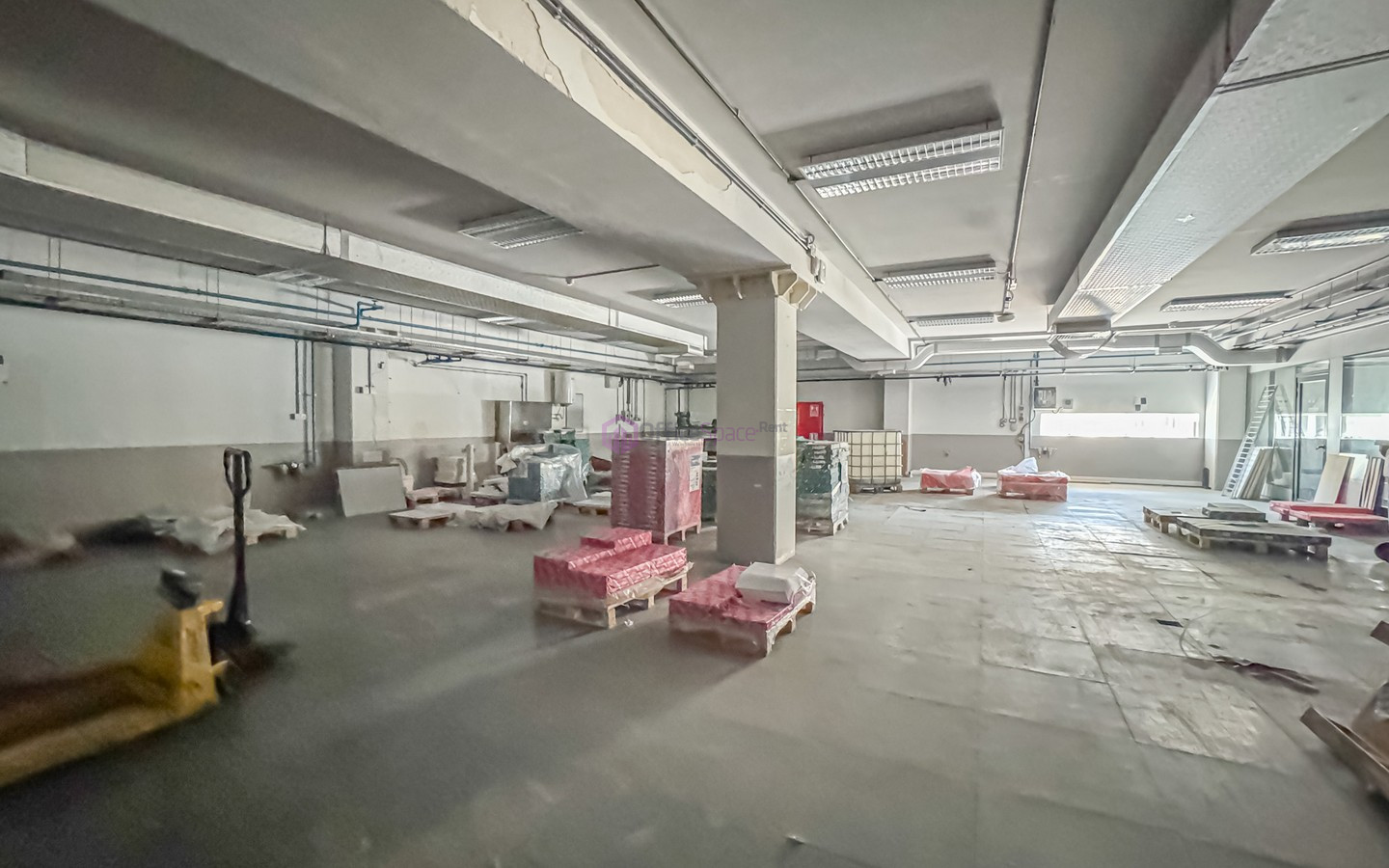 Large Commercial Site For Rent