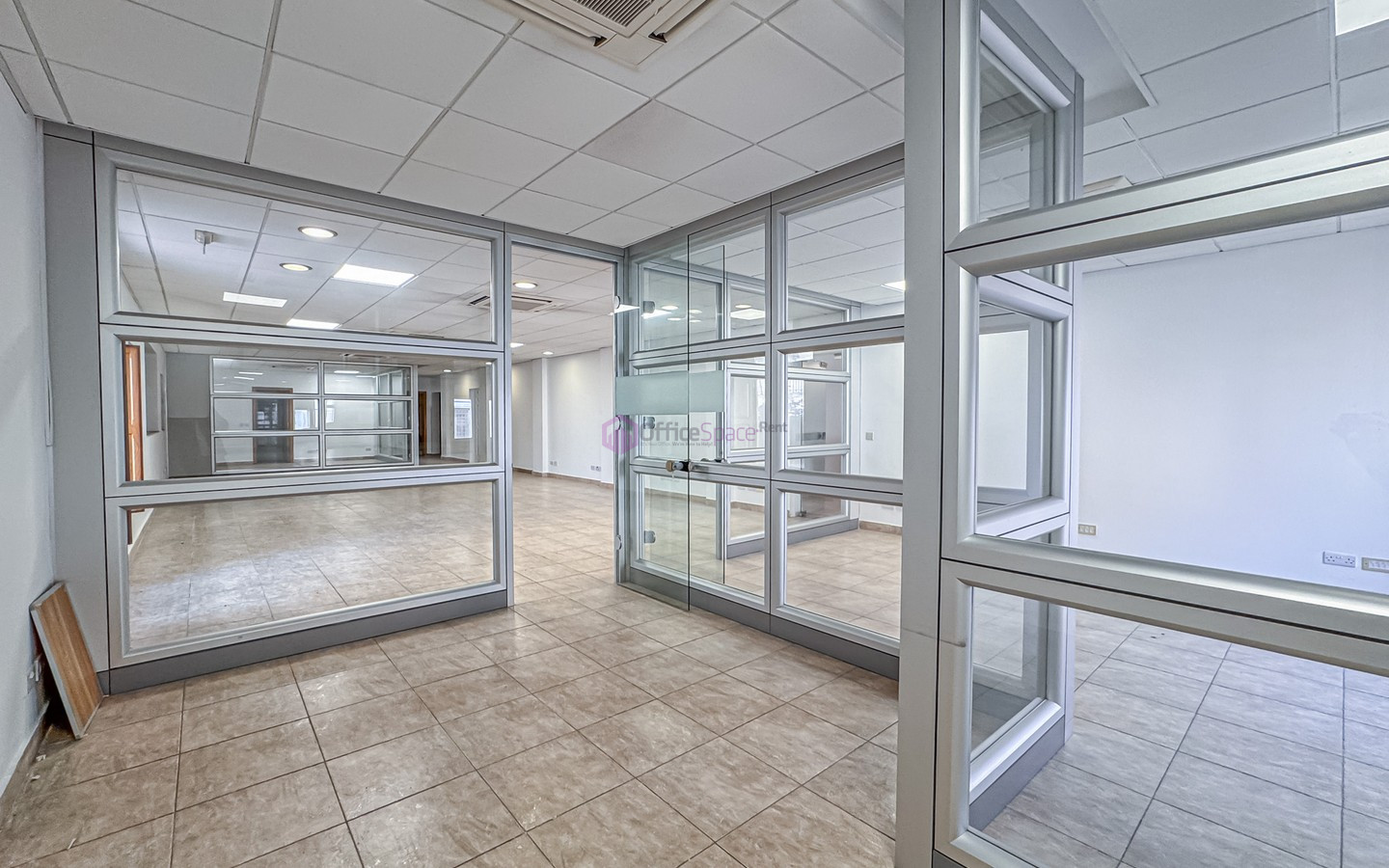 Corner Office in Hal Balzan For Sale