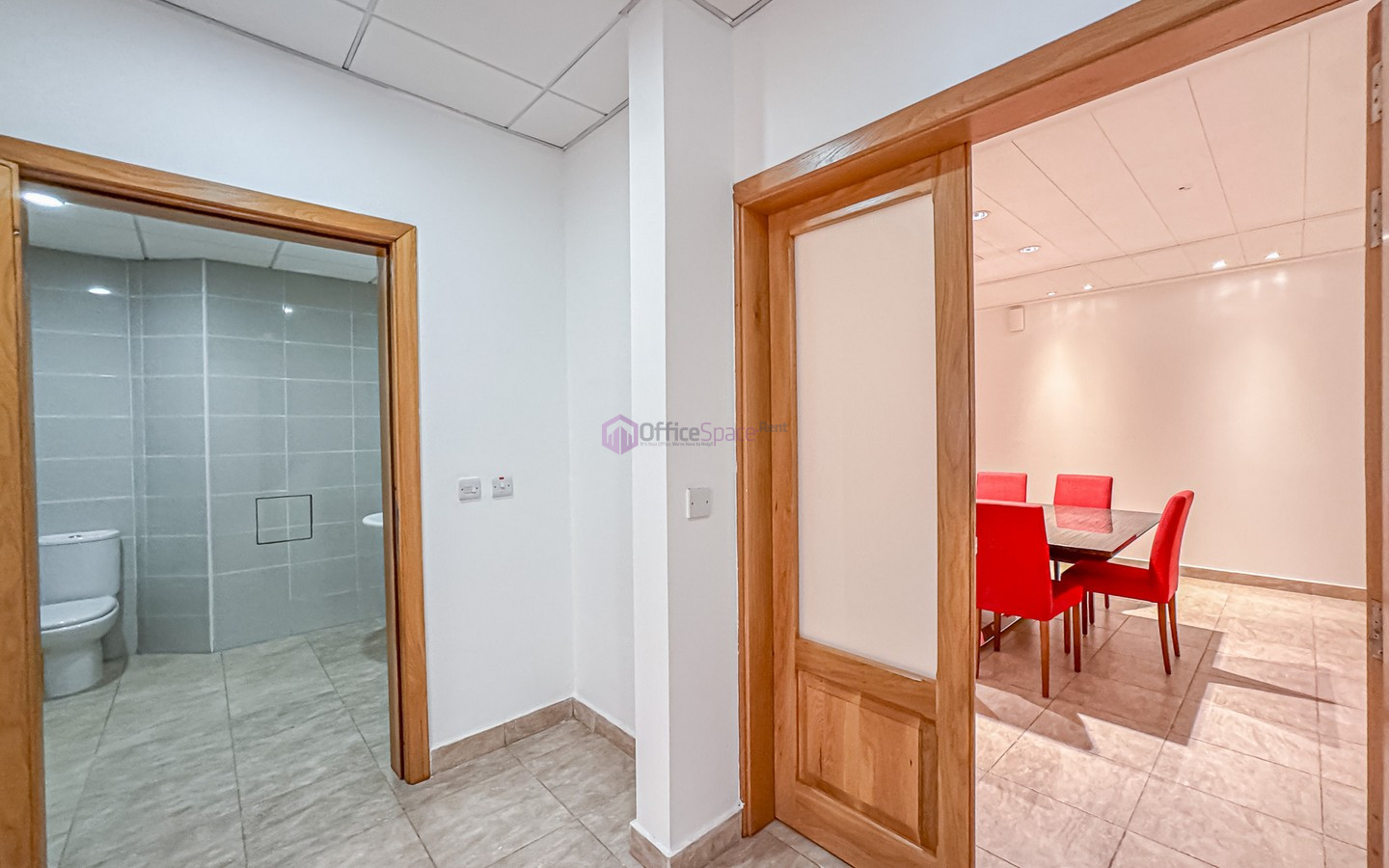 Corner Office in Hal Balzan