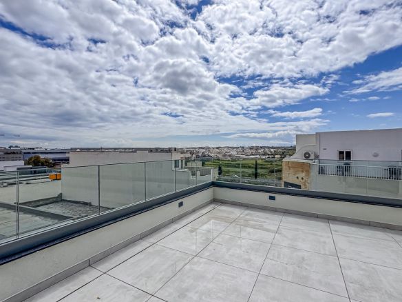 For Sale Business Centre in Mriehel