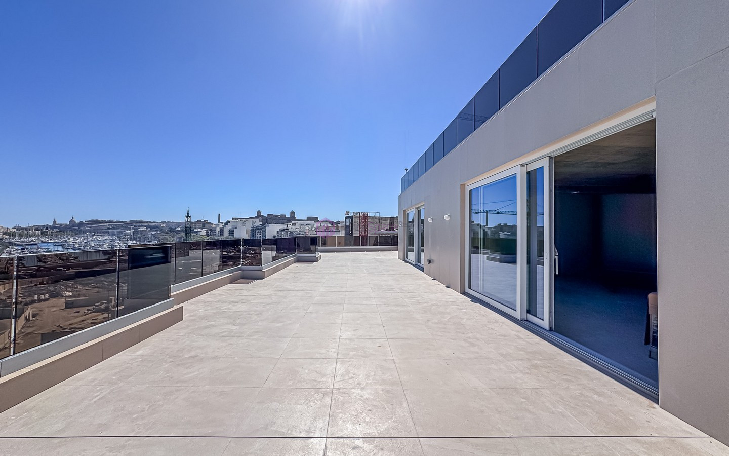 Penthouse Office in Msida