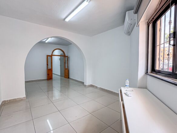 75sqm Ta Xbiex Office