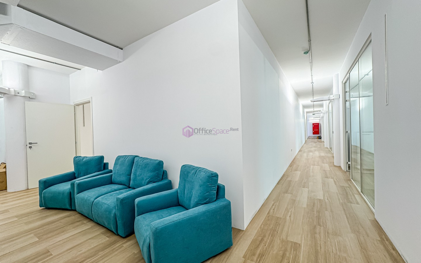 Premium 4 Desk Serviced Office