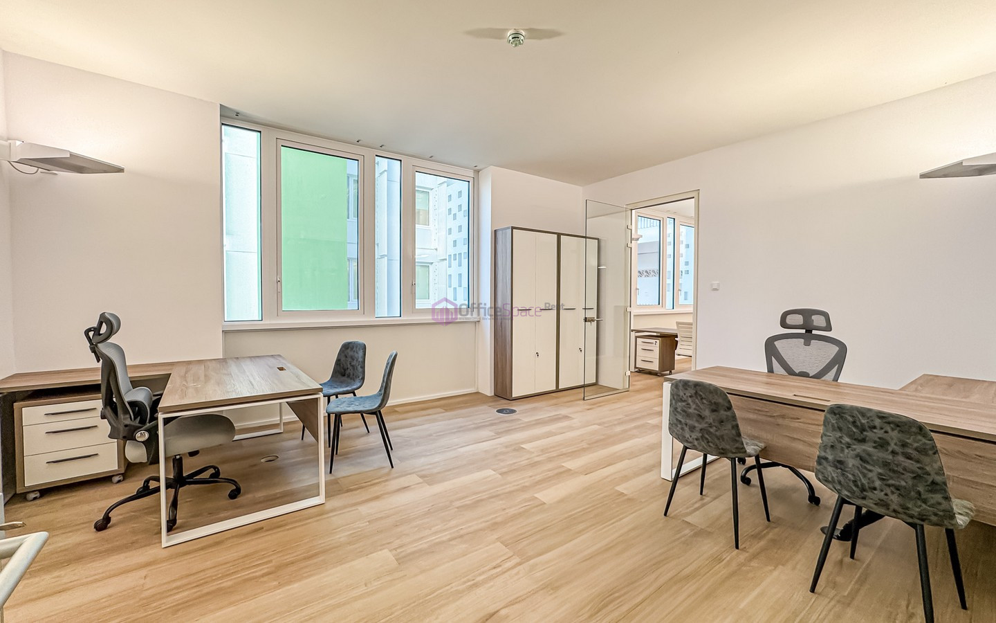 Serviced Office in Premium Centre