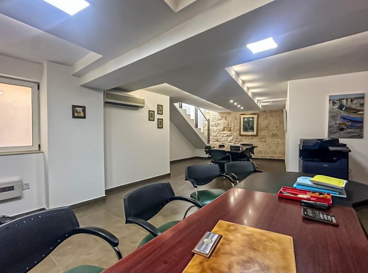 Naxxar Commercial Space To Let