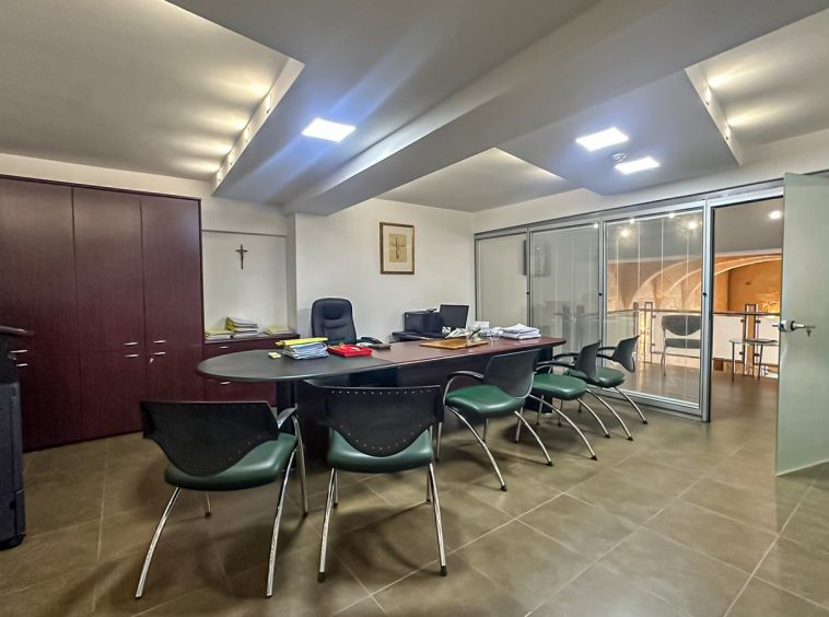 Naxxar Commercial Space To Let