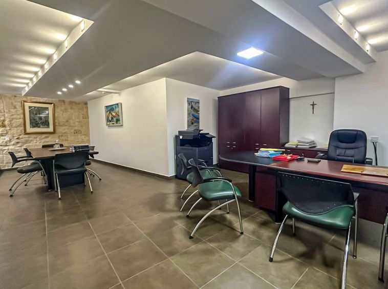 Naxxar Commercial Space To Let