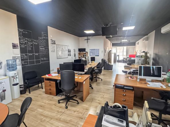Penthouse Office in San Gwann