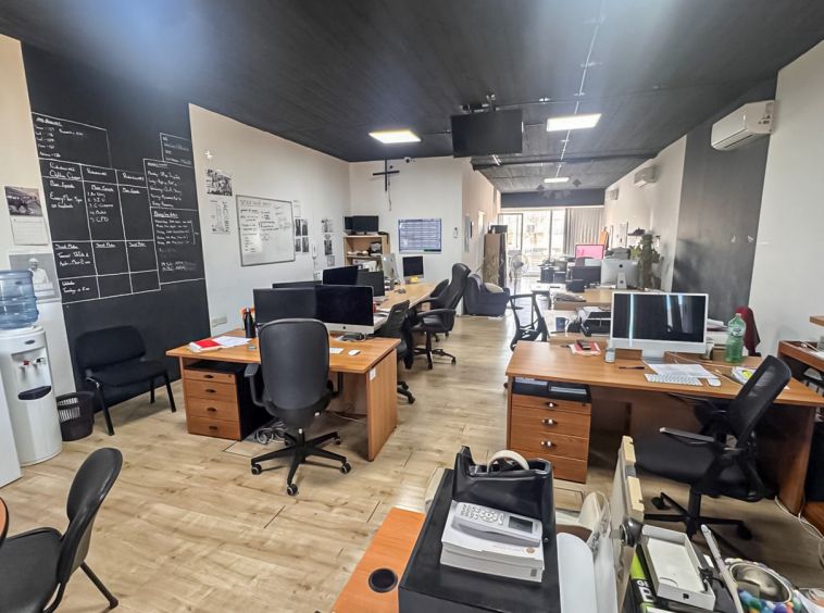 Penthouse Office in San Gwann