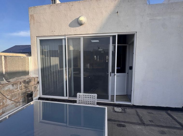 Penthouse Office in San Gwann