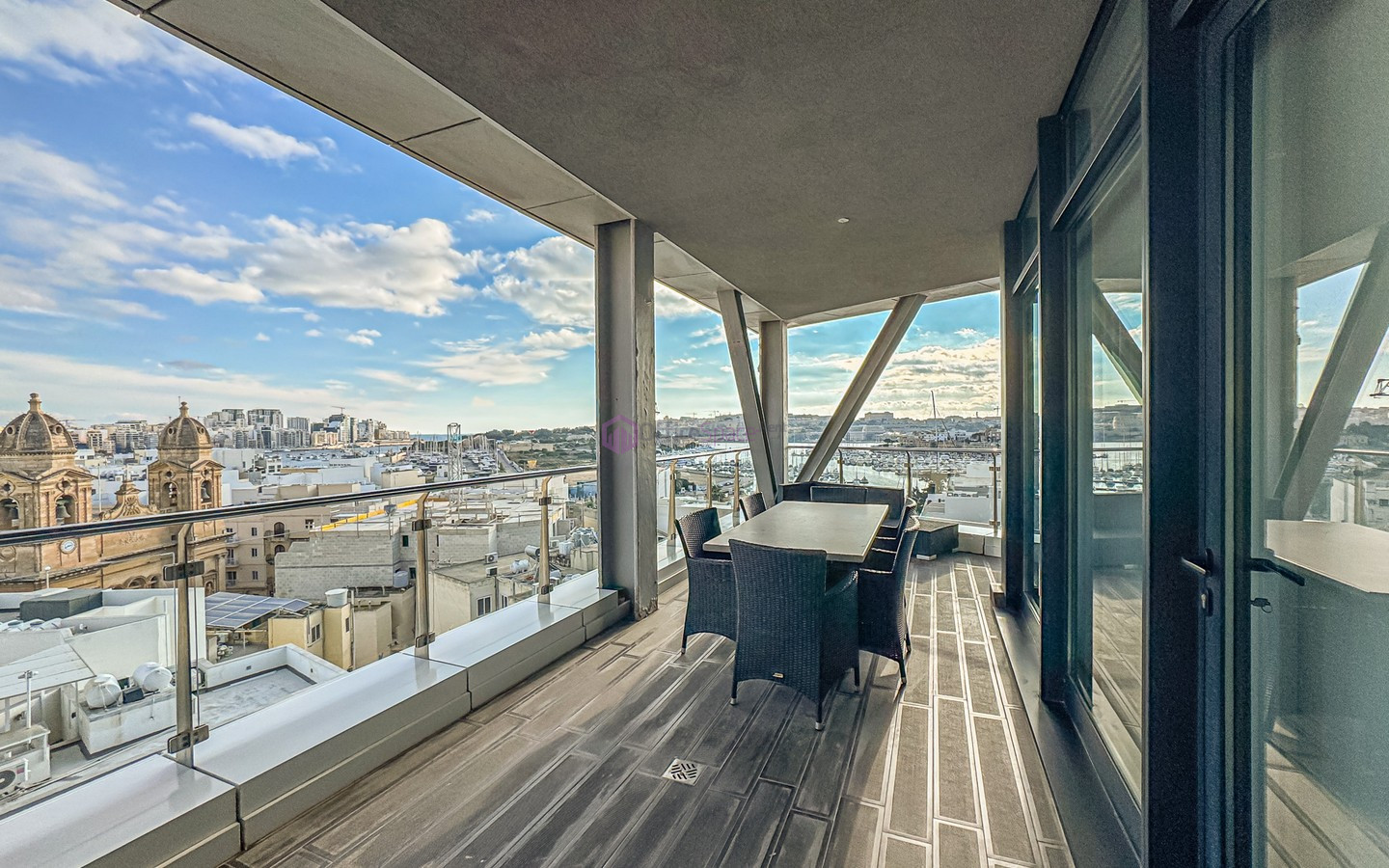 Prestigious Office Space in Business Centre