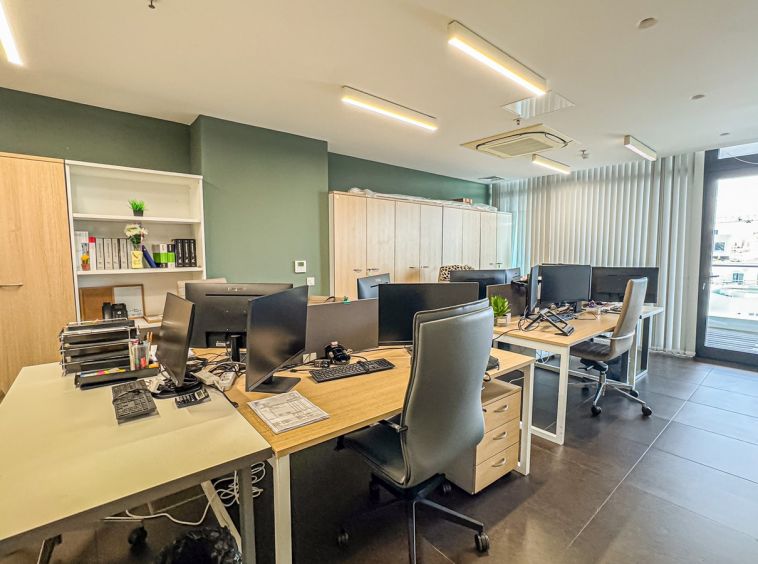 Prestigious Office Space in Business Centre