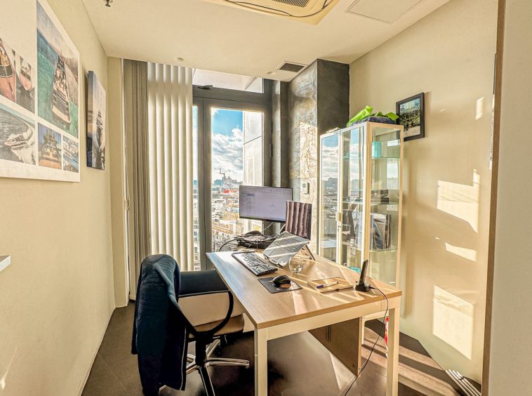 Prestigious Office Space in Business Centre