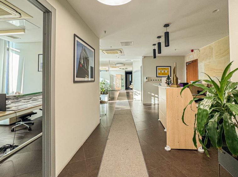 Prestigious Office Space in Business Centre