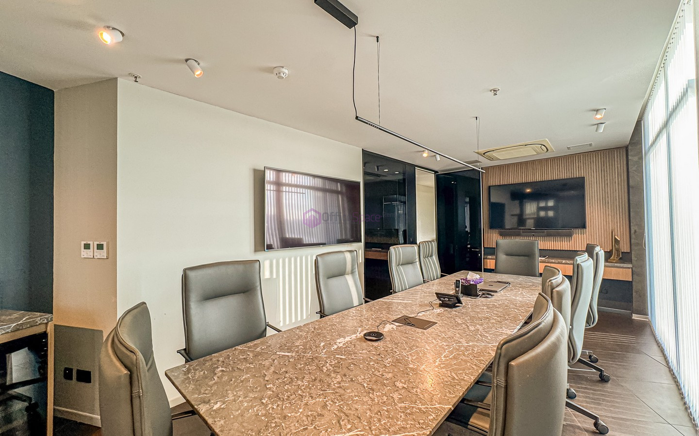 Prestigious Office Space in Business Centre