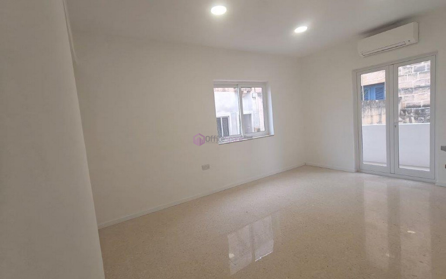 To Let Seafront Office