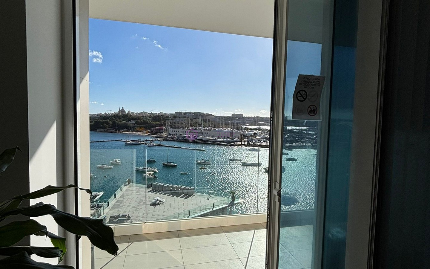 Seafront Office Gzira 30 Desks