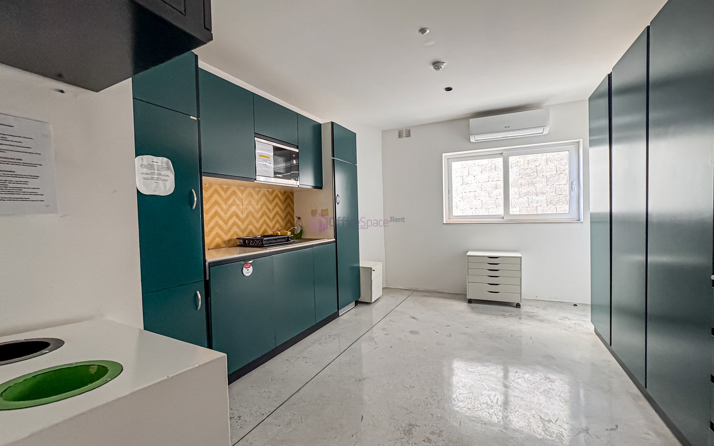 Office Seafront Ta' Xbiex For 25 Work spaces Office Seafront Ta' Xbiex For 25 Work spaces