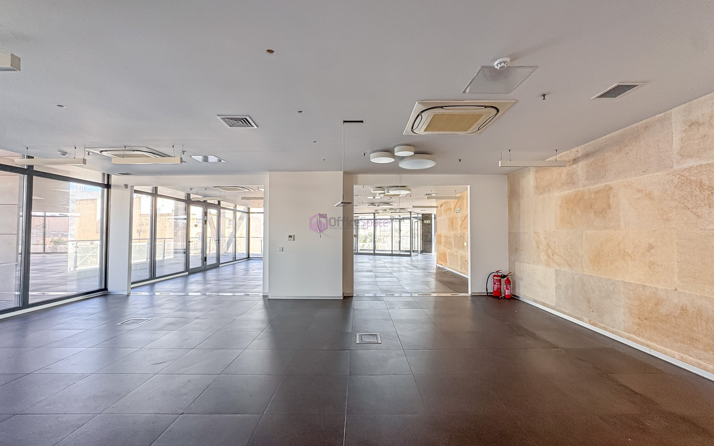 Professional Office for 45 Work Spaces Professional Office for 45 Work Spaces