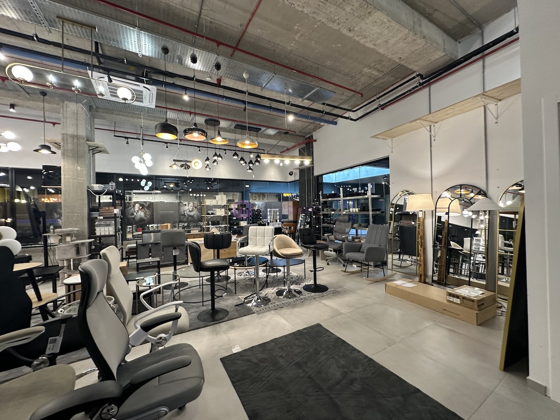 Ground Floor Commercial For Rent Mriehel