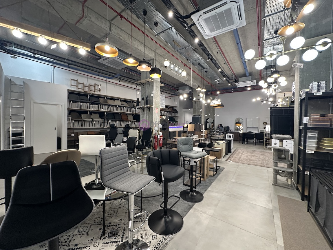 Ground Floor Commercial For Rent Mriehel