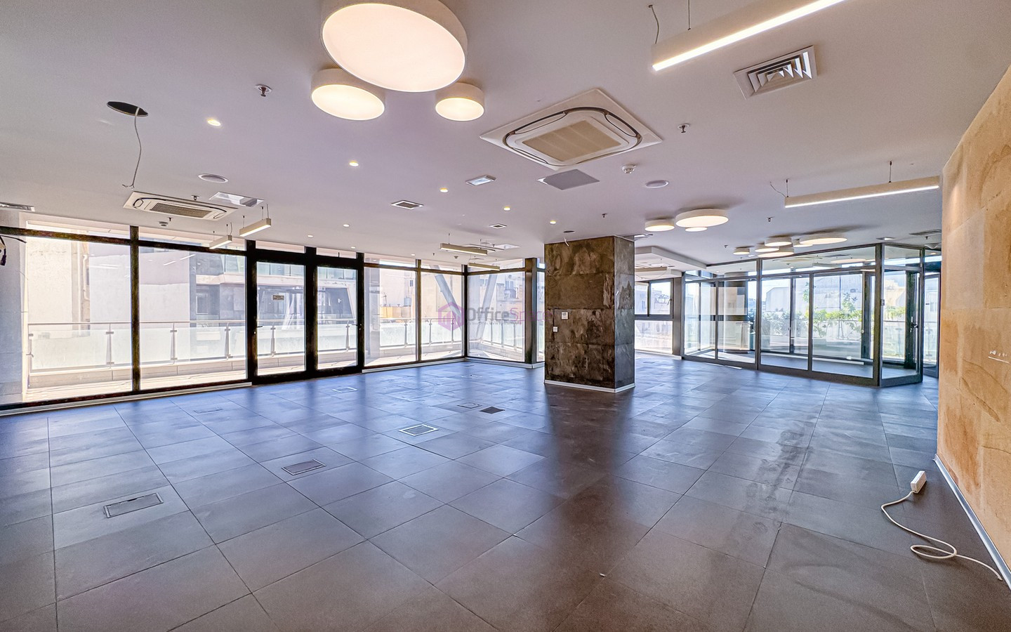 Professional Office for 45 Work Spaces