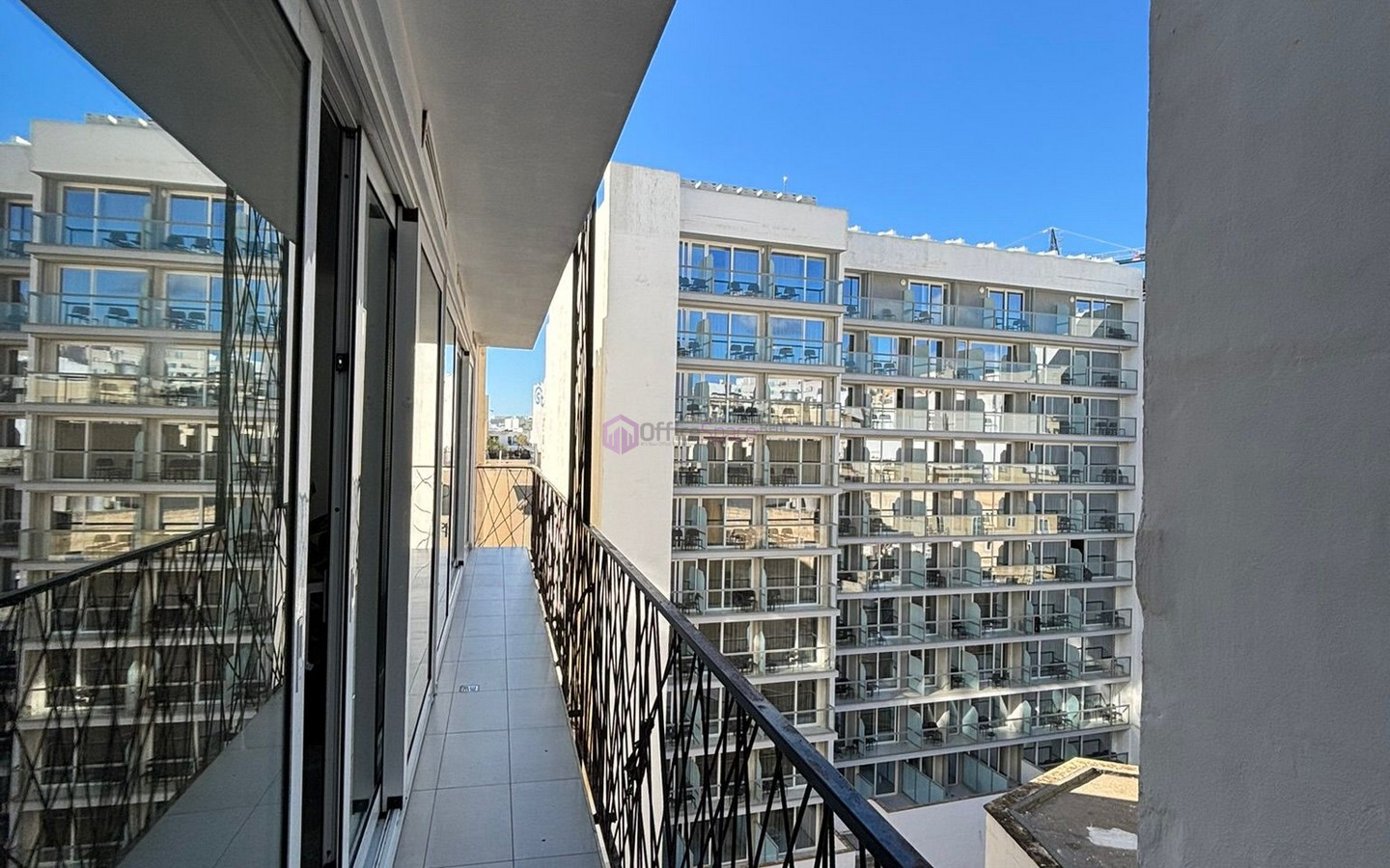 Seafront Office Gzira 30 Desks