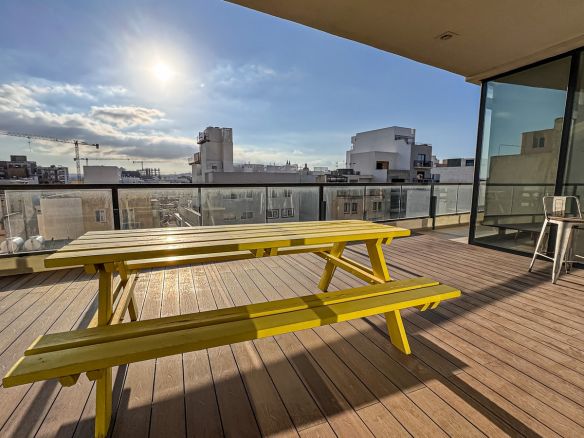 Sliema Office Space for 80 Desks