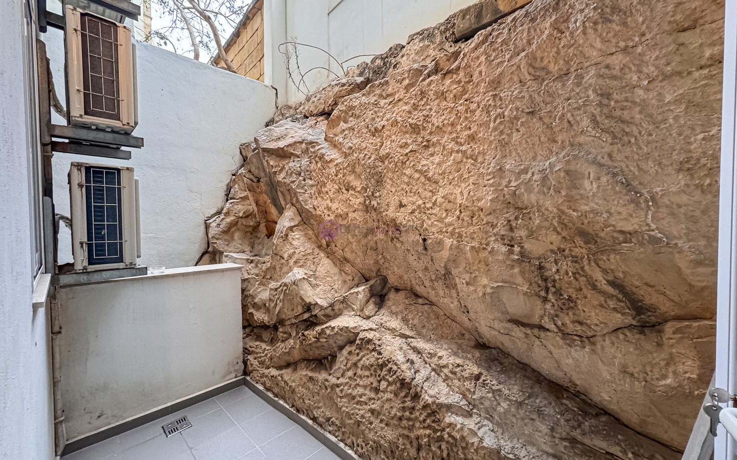 St Julians Seafront Office