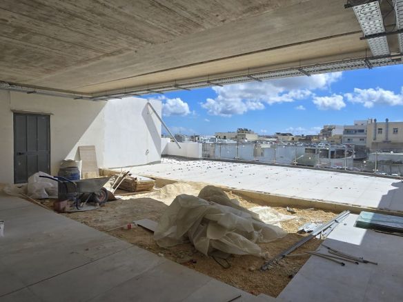 Penthouse Office Żebbuġ Malta