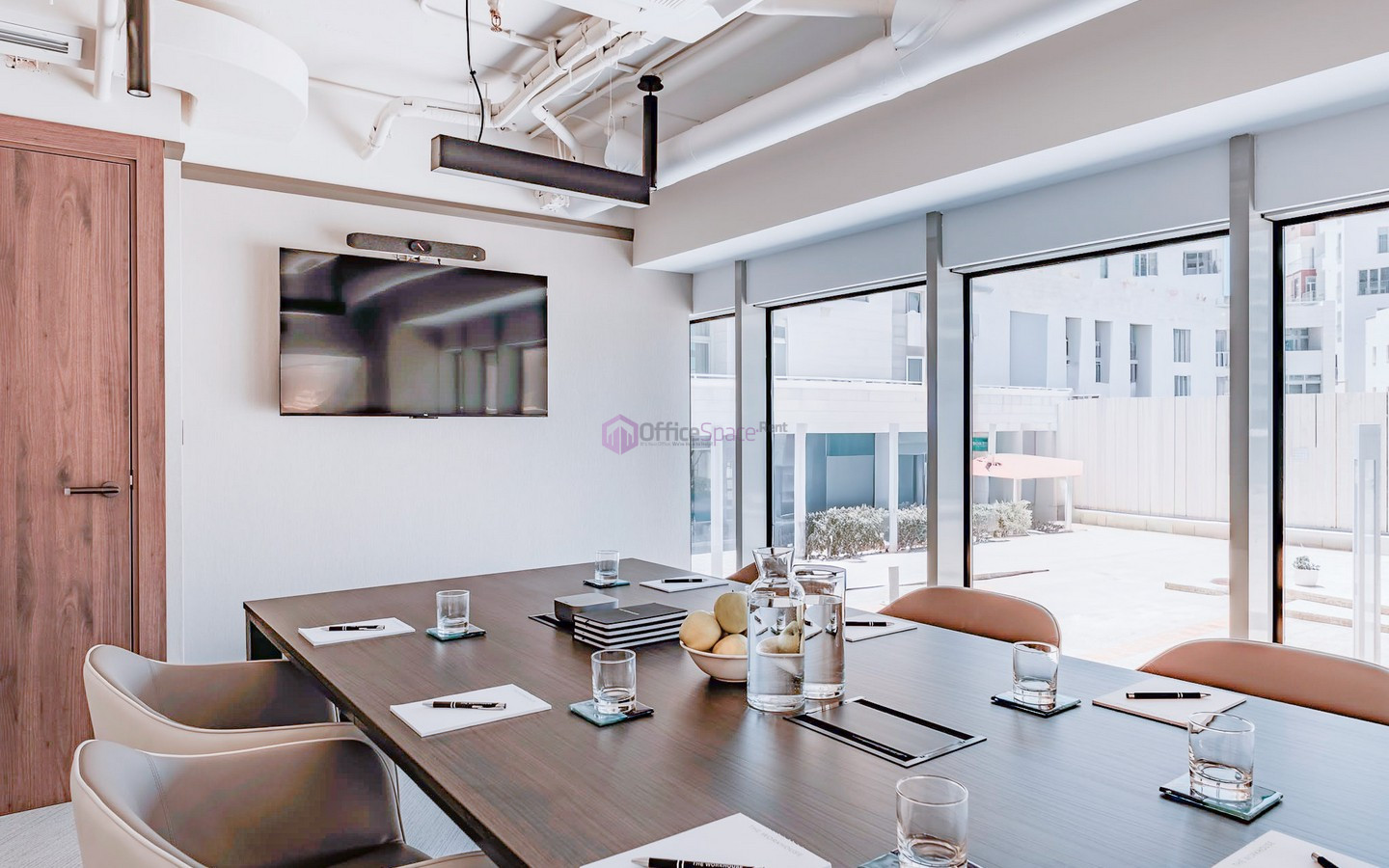 10 Person Serviced Office in Tigné Malta