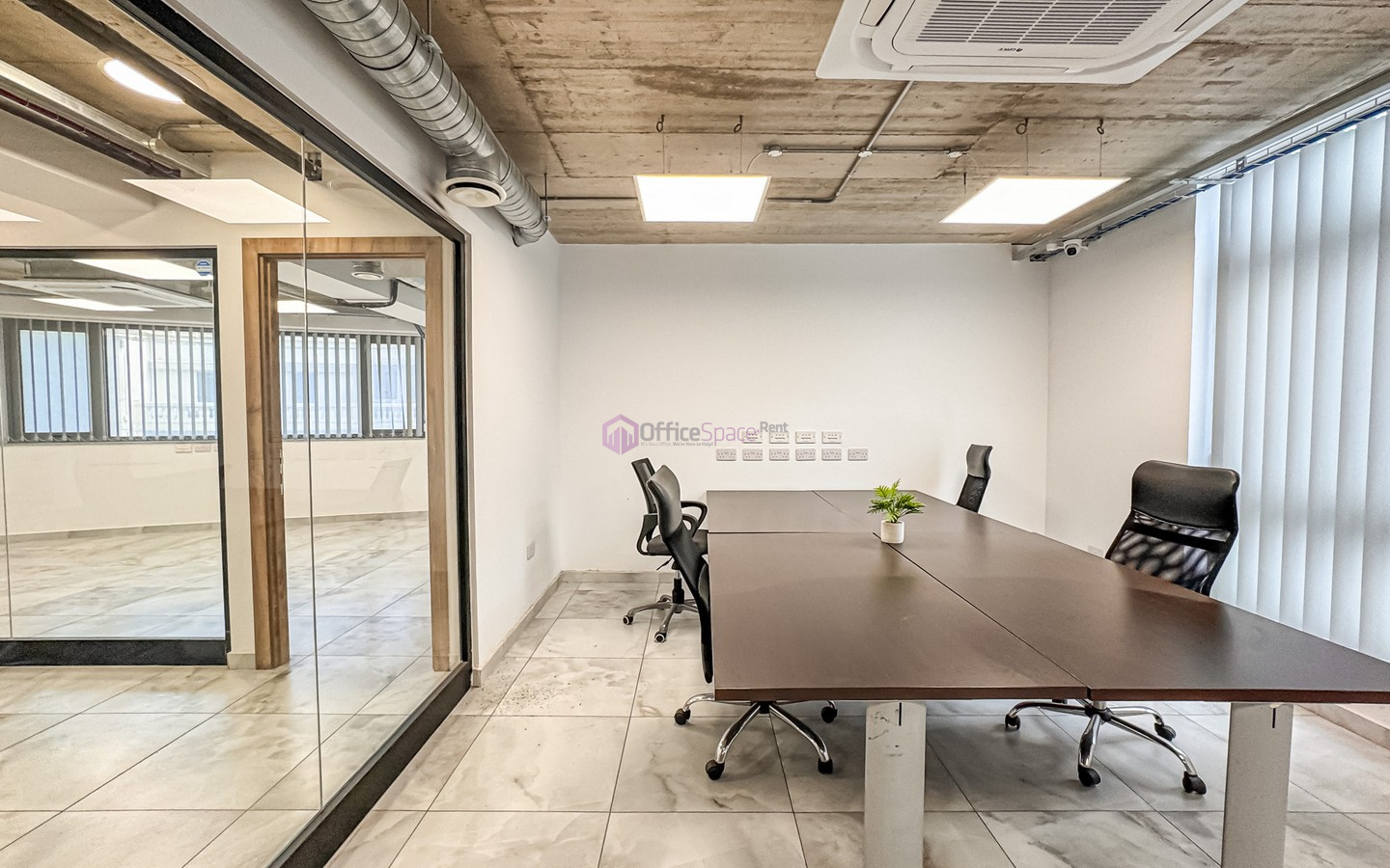 Office for 15 WorkSpaces
