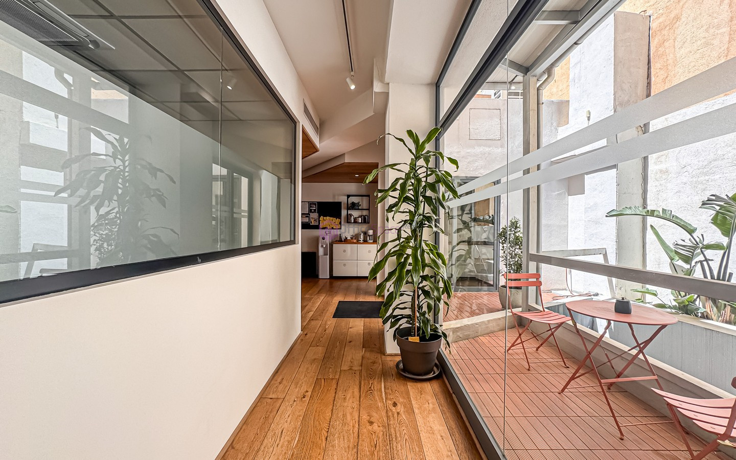 St Julians Serviced 10 desks blog and updates