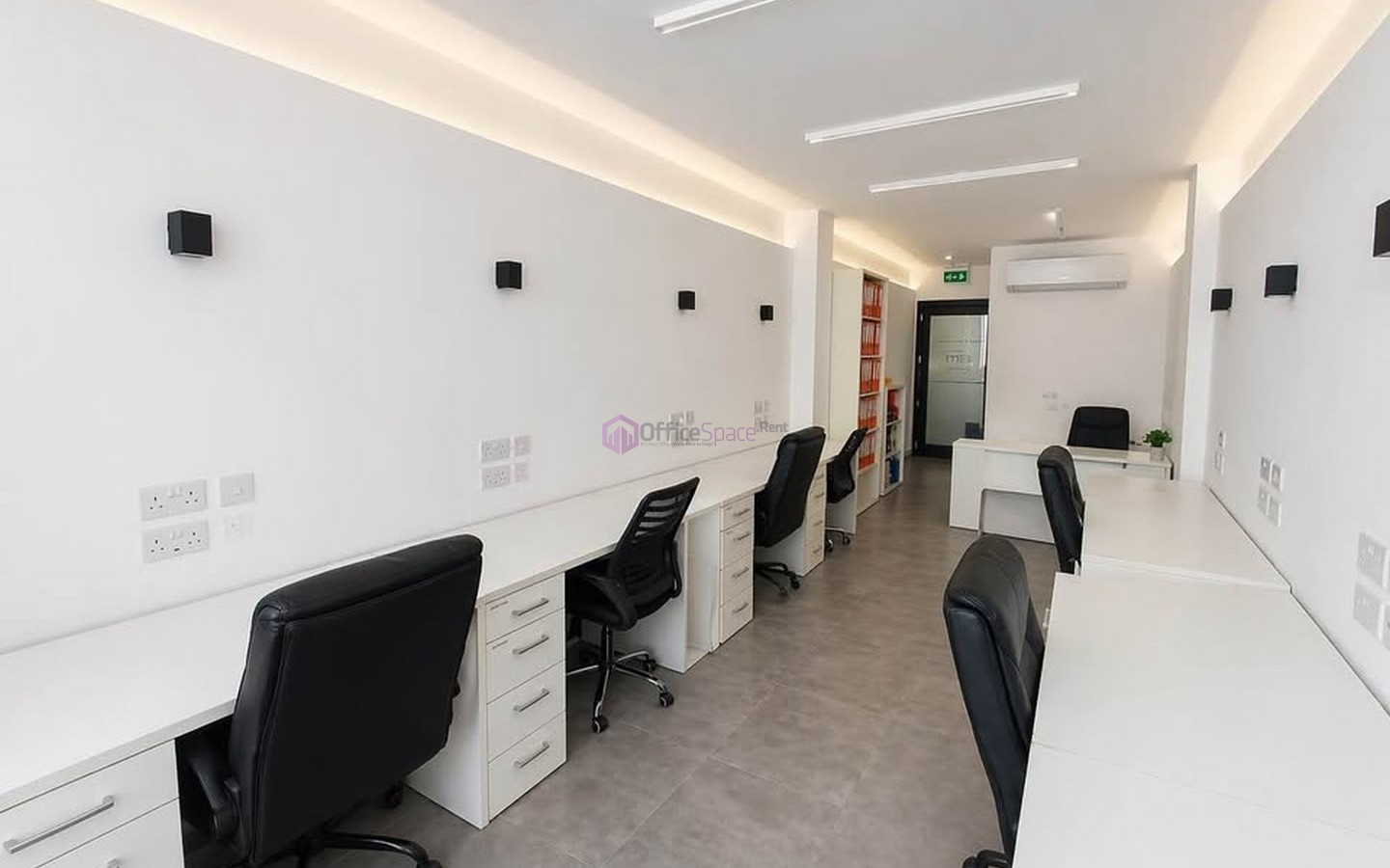10 Desk Office in Birkirkara