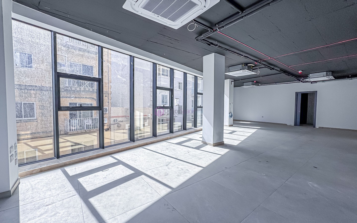 San Gwann Office For 15 Desks