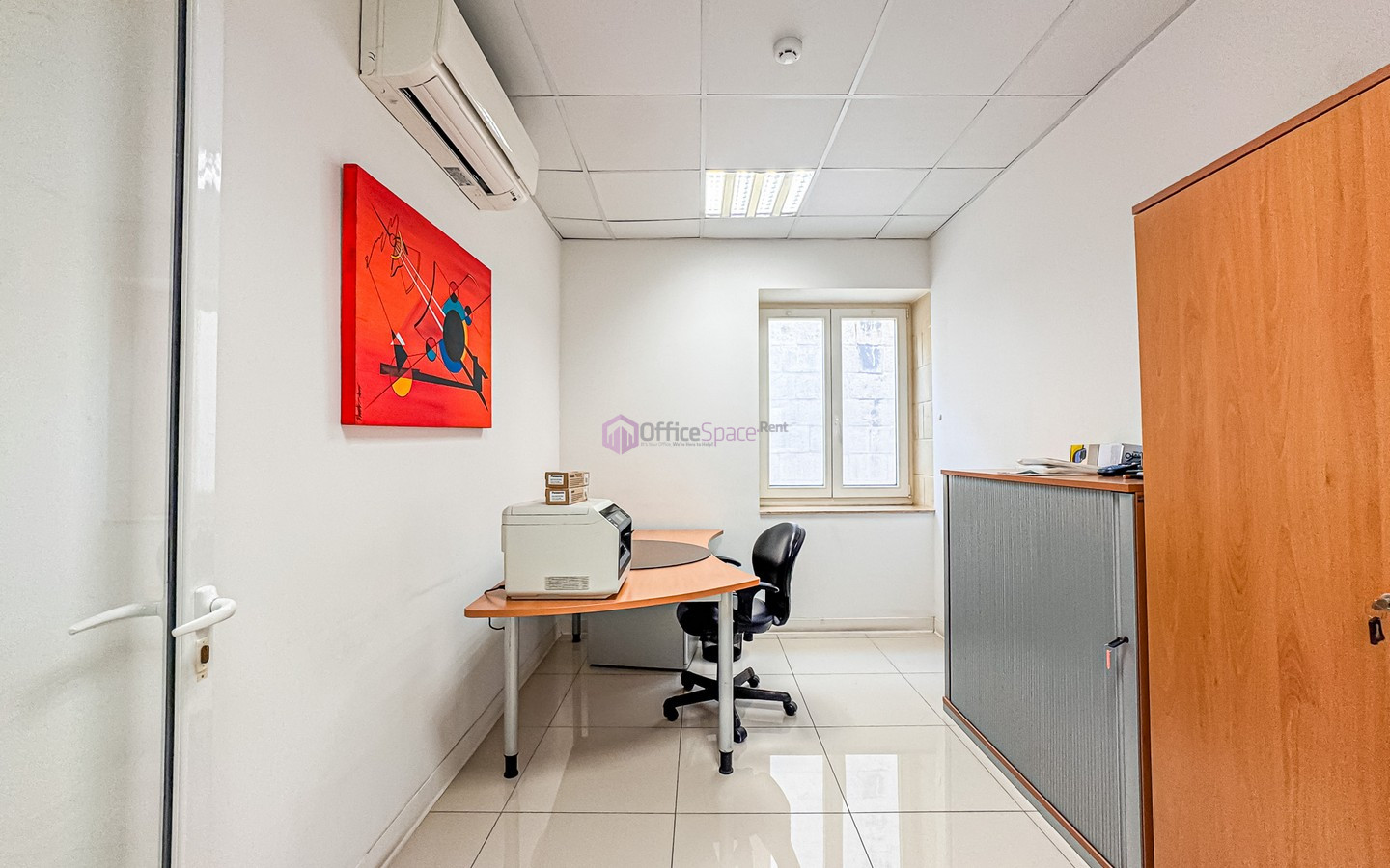 Valletta Office For 35-50 Desks
