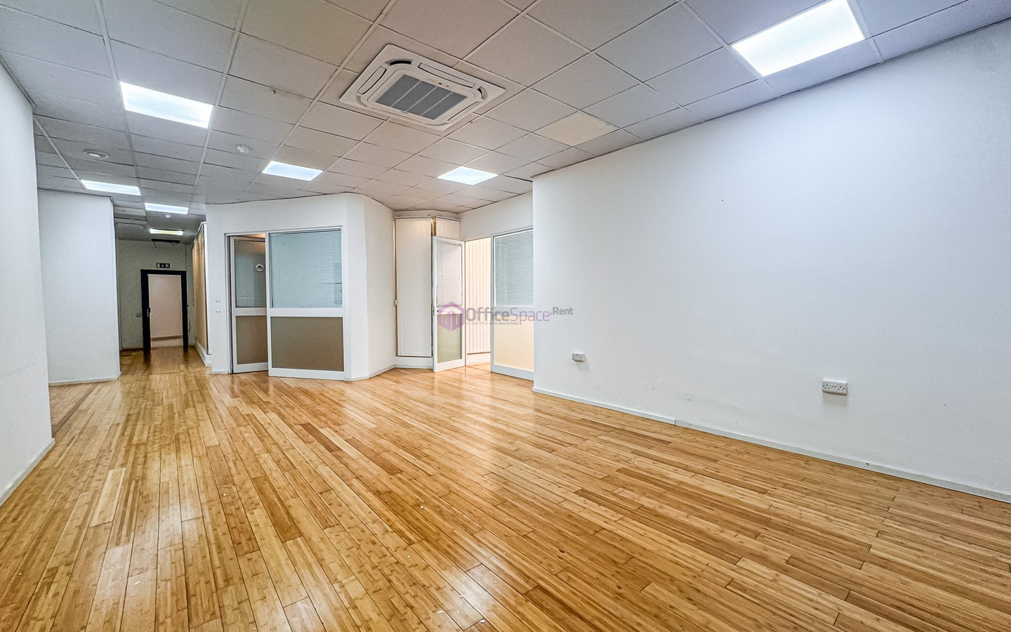 8 Desk Office in Sliema