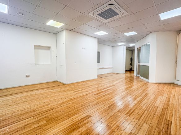8 Desk Office in Sliema