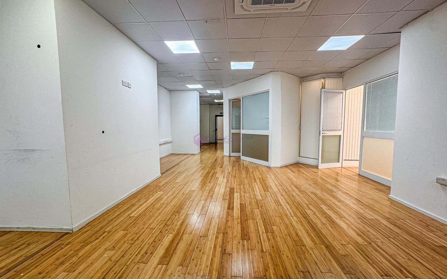 8 Desk Office in Sliema